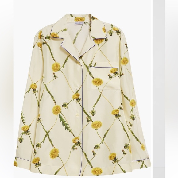 Burberry
Dandelion Lattice Print Silk
Pajama Shirt - Picture 9 of 10